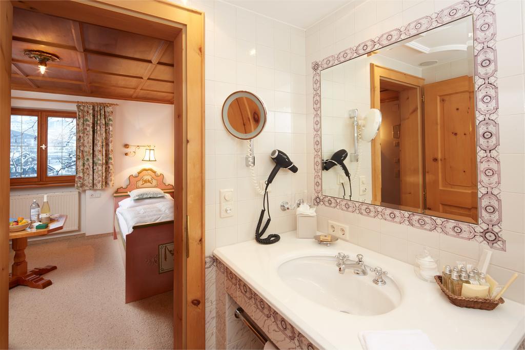 Single Room,436961973:JPEG