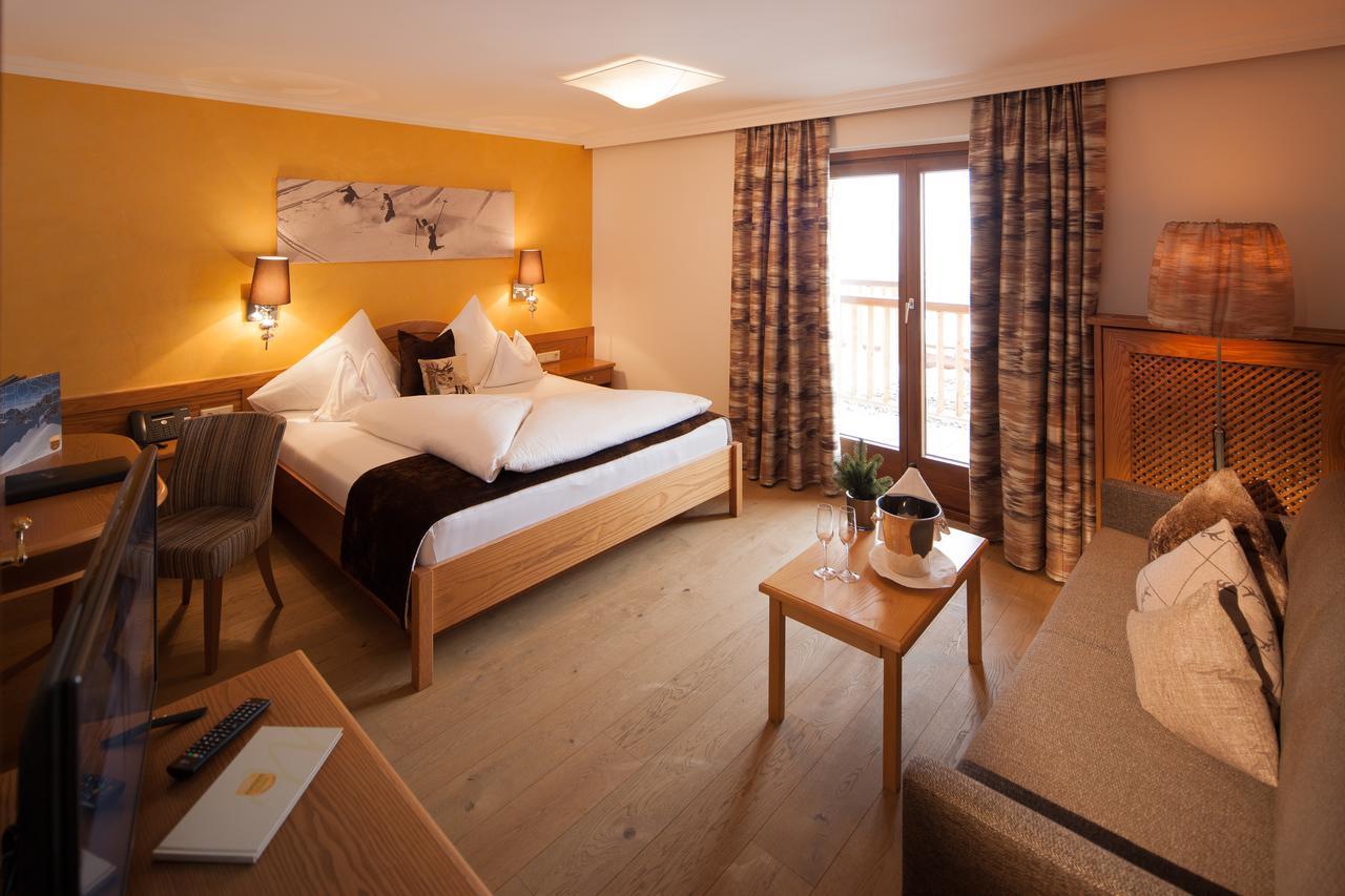 Double Room,559389357:JPEG